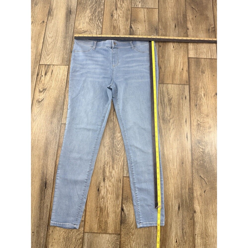 Assorted Lot 22 Pairs Women Jean Wholesale Bulk Inventory Various Washes & Size - Picture 5 of 16